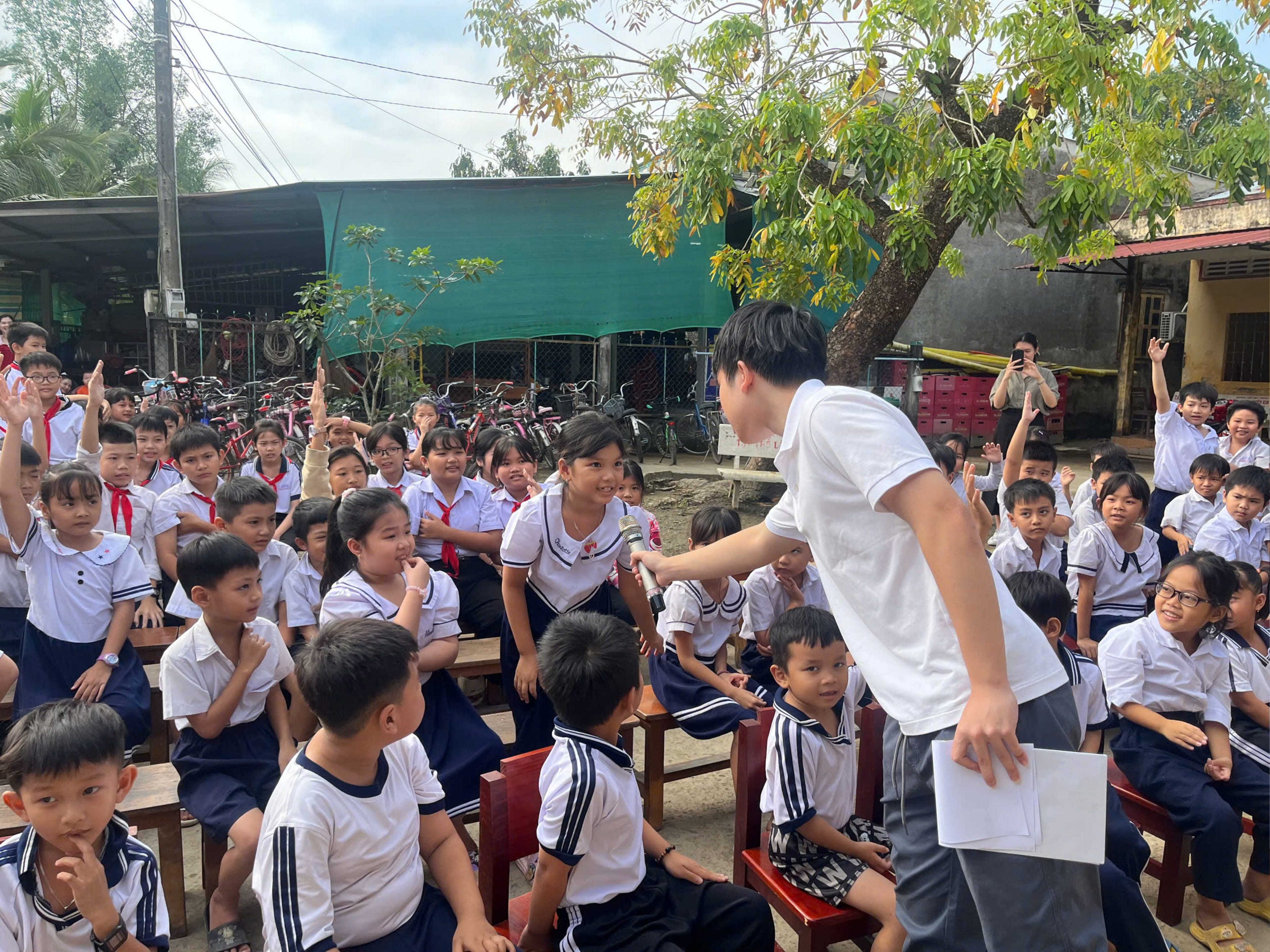 Hình ảnh minh hoạ nhu cầu tiếp cận nước sinh hoạt an toàn